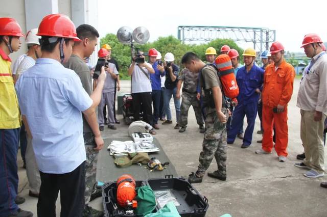 鹿寨縣2019年危險化學品及特種設備事故應急演練在氯堿公司順利舉行